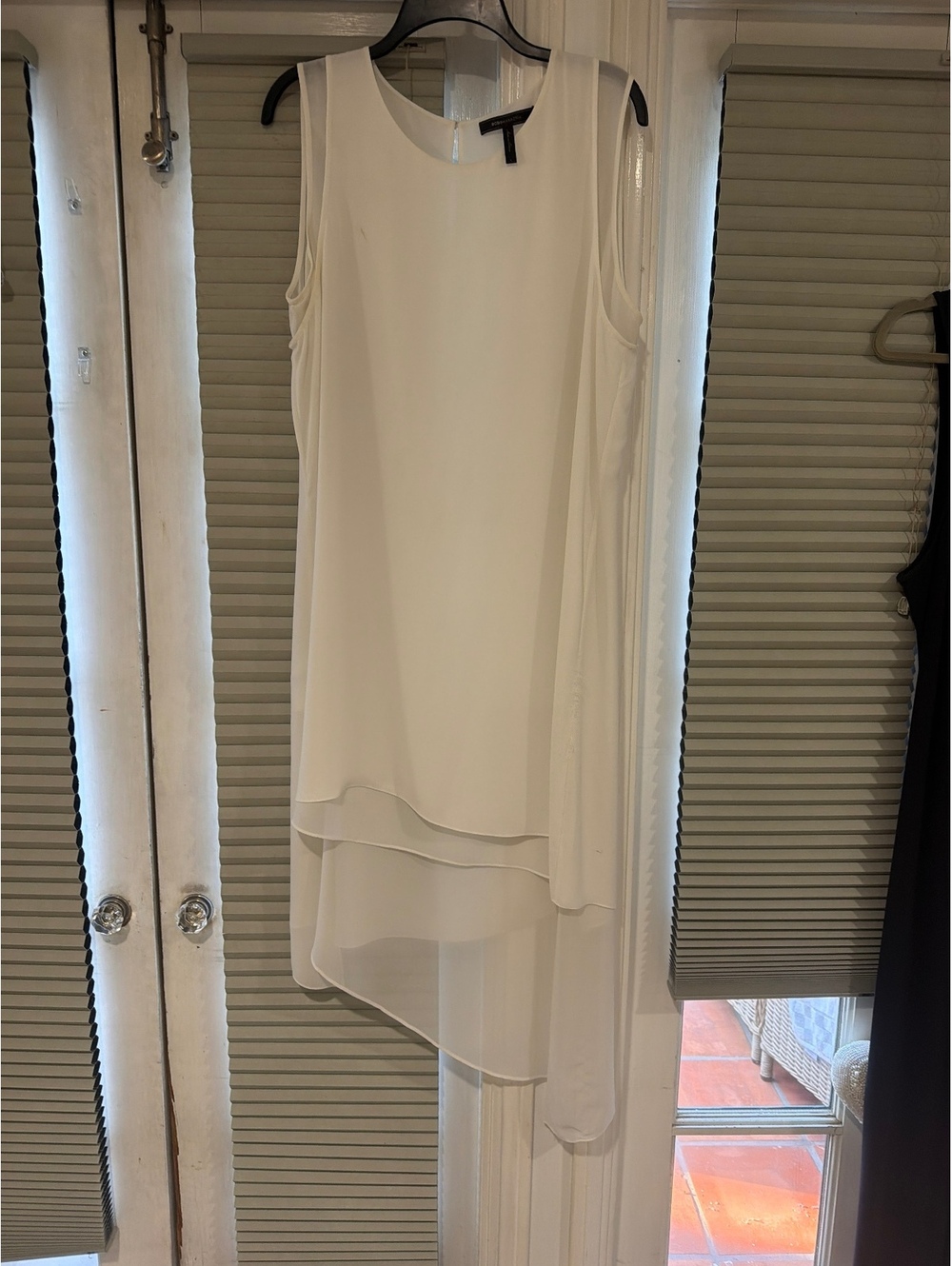 BCBGMAXAZRIA White Sleeveless Asymmetrical Hem Dress Size Large